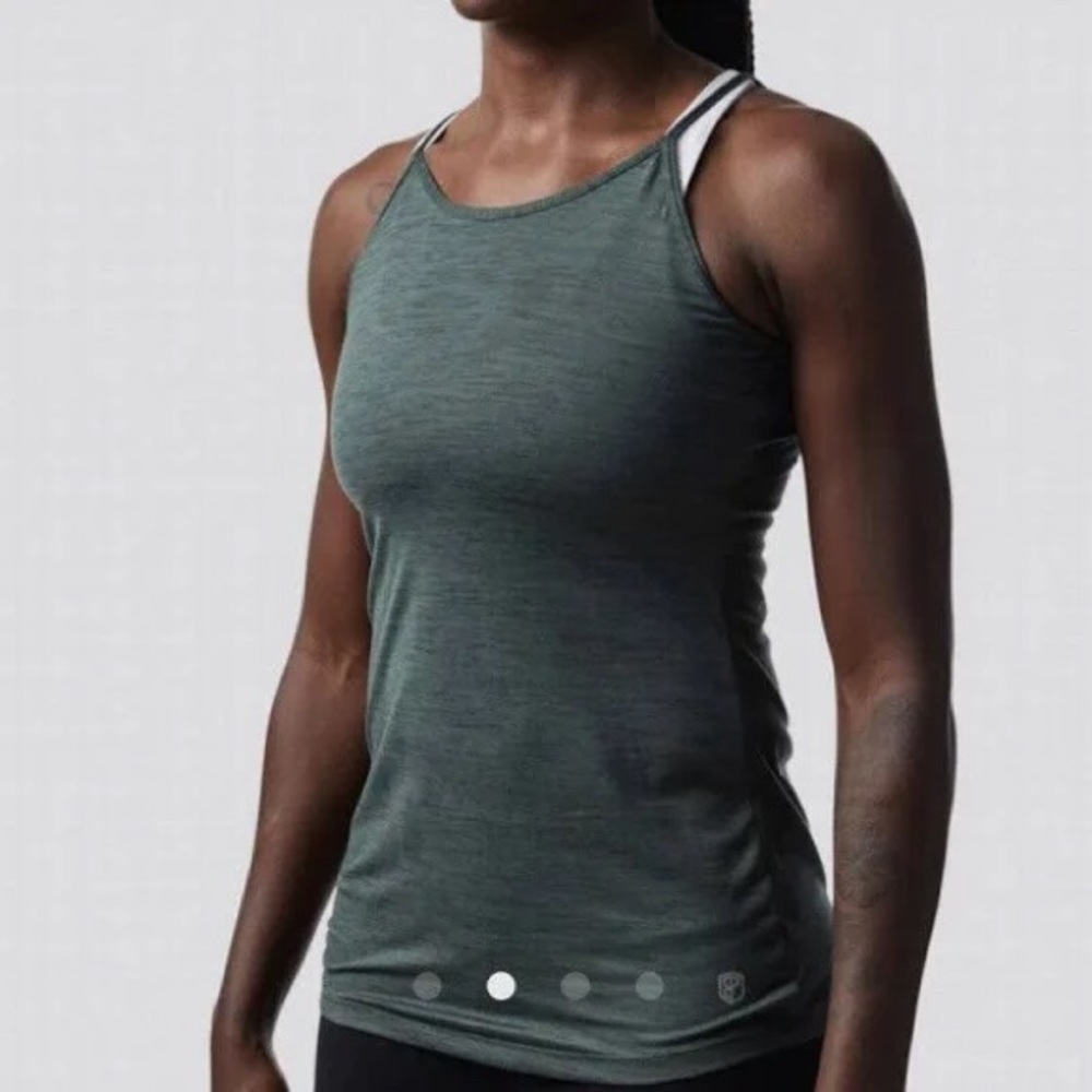 Born primitive latitude tank -evergreen XS